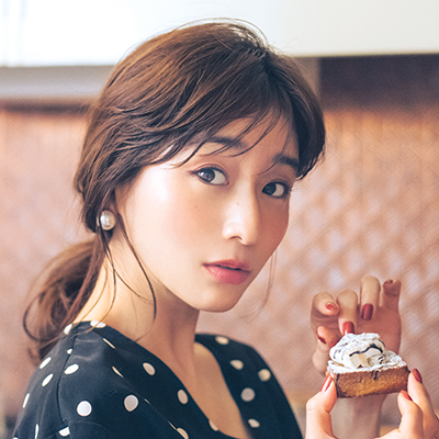 田中みな実さんが30代になって実感 チークは超重要 田中みな実の あざとかわいい パーツ美容 Vol 6 頬 美的 Com 田中みな実さんが30代になって実感 チークは超重要 田中みな実の あざとかわいい パーツ美容 Vol 6 頬 美的 Com