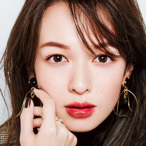 人気H&M犬木愛さん提案！「2019年はほんのり赤みのソフトエレガント眉で！」｜メイクのポイントや使用アイテムなど