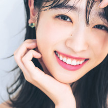 高橋ひかるさんがTHREEのピンクマットリップで愛され旬顔に変身♪