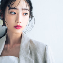 高橋ひかるさんもお気に入り♪ アンプリチュードのリップライナーだけのリップメイク