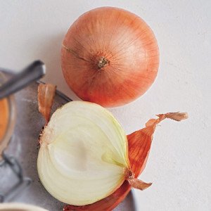 玉ねぎの栄養はくすみやデトックス・ダイエットに効果的【レシピ10選】