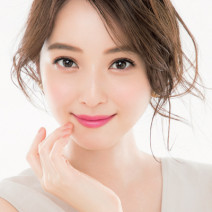 佐々木希インタビュー｜「仕事も大好きだけど、育児も本当に楽しい！ 今しかない瞬間を大切にしたい」