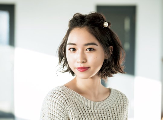 ボブ×パーマスタイルの簡単ヘアアレンジ12選｜結婚式や毎日のお仕事に！