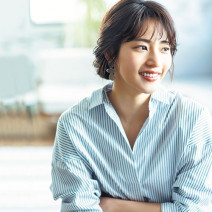 簡単ヘアアレンジ｜後ろにくるくる巻き上げるだけの「サイド後ねじりギブソンタック」