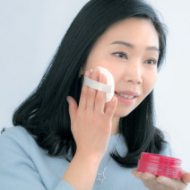 花粉症歴30年！ 水井真理子さんは肌だけでなく体の中から花粉をガード！｜花粉症対策