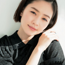 KANEBOのブルーアイシャドウで抜け感のある大人っぽメイクに♪｜幼な顔イエベ肌におすすめ