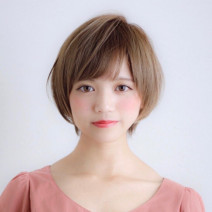 透け感のある前髪が今年っぽい！キュートなナチュラルショート