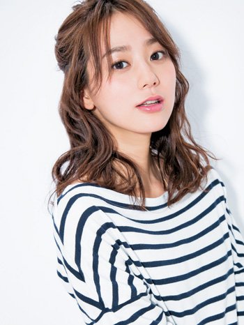 セミロングの簡単ヘアアレンジ｜アップヘア、ハーフアップ、結婚式、黒髪さんにおすすめのヘアアレンジ