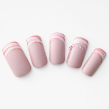 【365日ネイル】ひと手間加えてフレンチネイルの鮮度をUP！動きのあるフレンチネイル