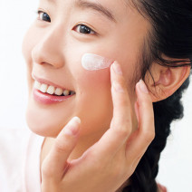 女医・貴子先生に聞く！ 「肌のかゆみが気になる…日中にできるケアは？」肌の赤み＆かゆみに関するお悩みQ&A