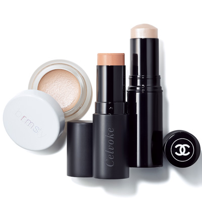 シャネル、セルヴォーク、rms beauty…目元のハイライトで簡単立体メイクに♪｜イエベ肌のベースメイク