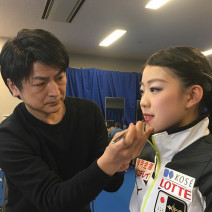 フィギュアスケート・紀平梨花選手のかわいいメイク中写真を公開！美人度アップの秘訣とは!?
