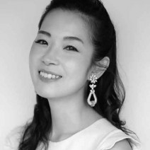 スレンダーボディが印象的な美容家 深澤亜季さんの美ボディキープ術を大公開！