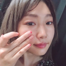 人気H&M林由香里さんの毛穴対策｜徹底的な保湿＆引き上げケアで毛穴レス肌に