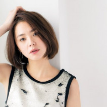 なりたい髪型別ヘアカタログ｜芸能人風、丸顔カバー、最新ロングヘア、ミセスにおすすめショートのヘアカタログ