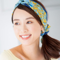 暑い夏でも簡単おしゃれヘアに♪ ボリュームヘアにぴったりなひとつ結びアレンジ3つ