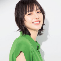 長澤まさみさんインタビュー｜おばあちゃん直伝の美白テクニックで透明感のある白肌をキープ