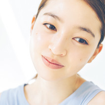 夏のくずれやすい肌はベースメイクの仕込みが重要！ UV＆テカリ防止下地で透明美肌に仕上げて♪