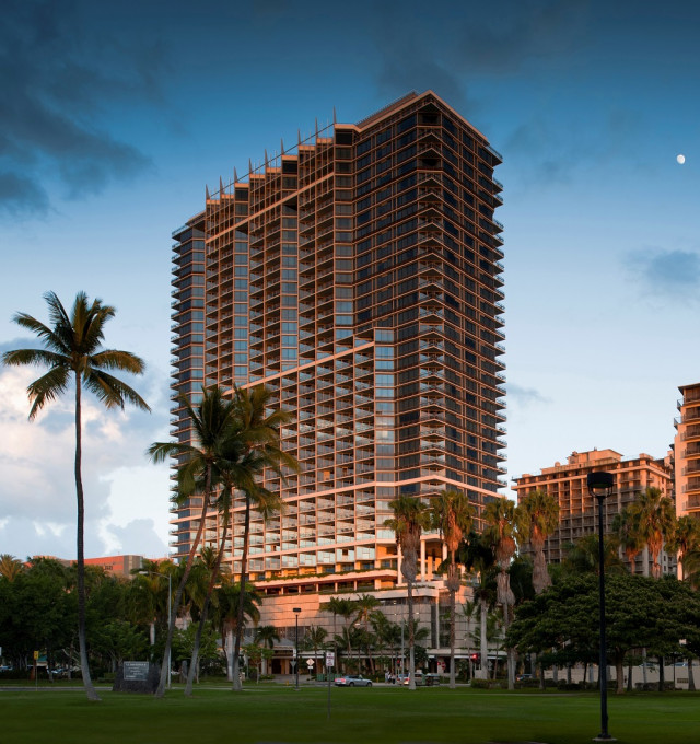 trump-waikiki-exterior