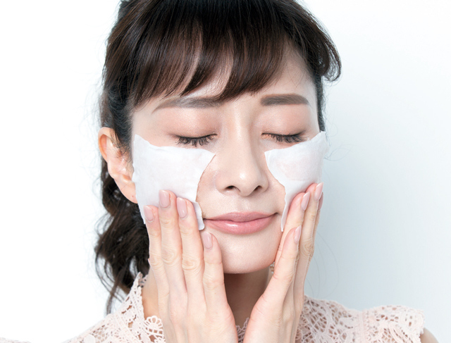 プロに聞く 日焼けすると 皮がむけるのはなぜ 原因 と 対処法 美的 Com プロに聞く 日焼けすると 皮がむけるのはなぜ 原因 と 対処法 美的 Com