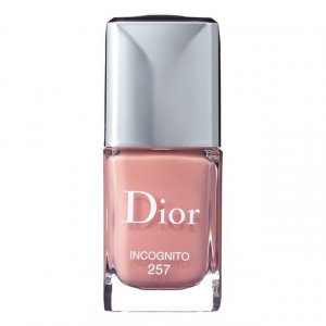 ディオールのネイルが優秀過ぎる 人気色にピッタリのおすすめネイルデザインも紹介 美的 Com