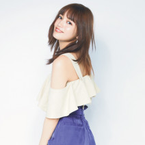 川口春奈さんインタビュー｜発光するような美肌＆しなやかで美しい体の秘密とは？