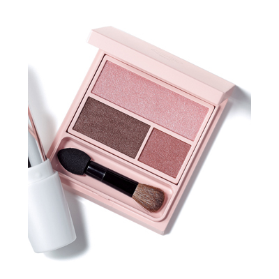 クルー フーミー アイシャドウパレット believe in pink