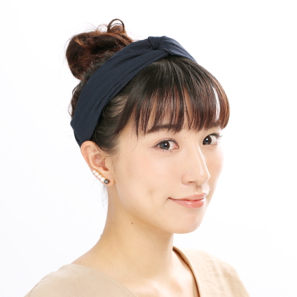 お団子ヘアを“ターバン”で今どきに！広がりやすい髪質もすっきり【美容賢者の髪コンプレックス解消vol.70】