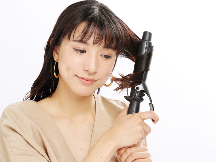 カチューシャを使った簡単ヘアアレンジ ロング ボブ ショートスタイルに似合う大人かわいいスタイル 美的 Com