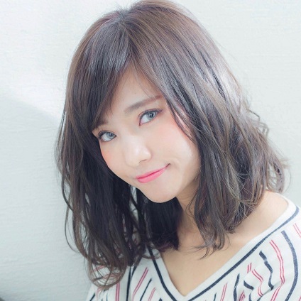 まとまる髪型ならAラインボブ！レイヤーレスならクール美人を演出できる