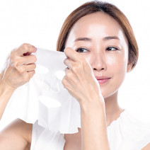 神崎恵流・元気のない肌はオイル＋クリームの“最強保湿”で復活！