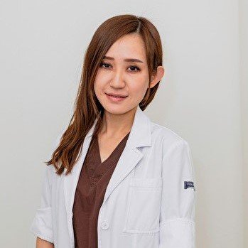 背中がニキビで汚い 皮膚科医が教える 原因 と 対処法 美的 Com 背中がニキビで汚い 皮膚科医が教える 原因 と 対処法 美的 Com