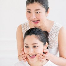 「顔ヨガ」でみるみるうちに小顔に！むくみ・くすみを撃退！さらにエクササイズで若返り