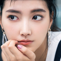 最旬グリーンマスカラでハンサム目元♪ THREE、YSL、to/one、RMKなどおすすめカタログ付き