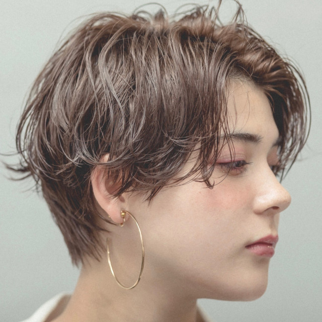 失敗しない くせ毛こそ似合う ショートヘアのコツは 18の髪型 美的 Com