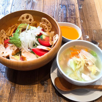 夏の冷えこそ…生姜たっぷりの赤坂「SALTY SUNNY BONDI CAFE」のスープランチを！【ビューティカフェ探訪#6】