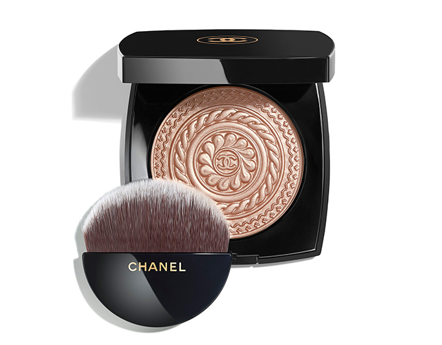 eclat-magnetique-de-chanel-metal-peach