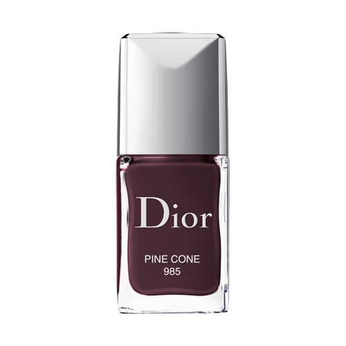 f000355985-basket-shades-s2-2019-cut-out-nail-polish-pine-cone