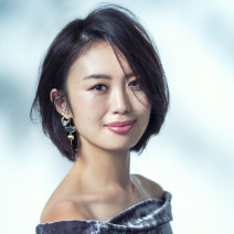 暗めのヘアカラーカタログ｜アッシュブラウンやアッシュベージュなど、落ち着いた印象の暗めなヘアカラーまとめ