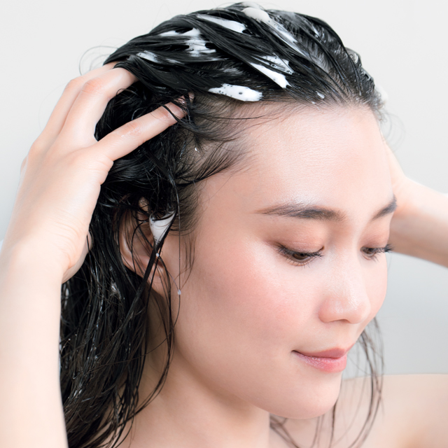 髪と頭皮をUVから守るヘアケアプロセス