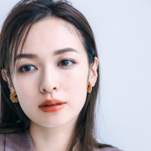 ヴィセ アヴァン、キッカ、SENSAI…2019秋リップのトレンドカラーは“曖昧な赤”！？