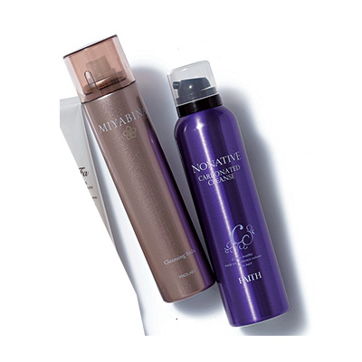 毛穴の汚れを落とす炭酸クレンジング