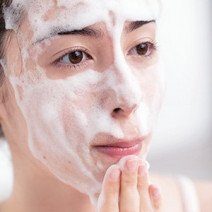 口周り、乾燥する原因は？ スキンケアの落とし穴から解説