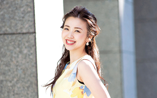 結婚式のお呼ばれヘアセット どうする 美容院でもセルフでもマナーを守って華やかに 美的 Com