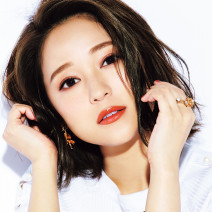 chayさんインタビュー｜アーティスト、モデル、女優…多方面で活躍する“まいまい” 初のビューティブックが話題！