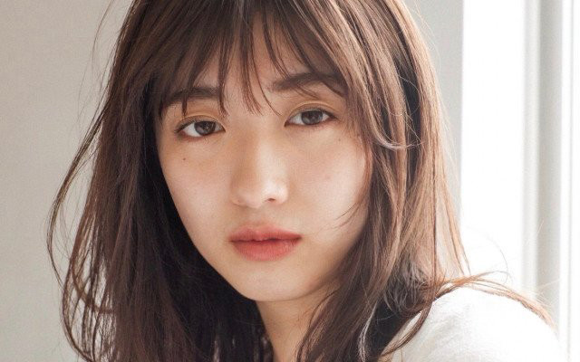 ミディアムパーマの髪型 ヘアスタイル特集 デジパ 強めからゆるふわまでタイプ別にご紹介 美的 Com