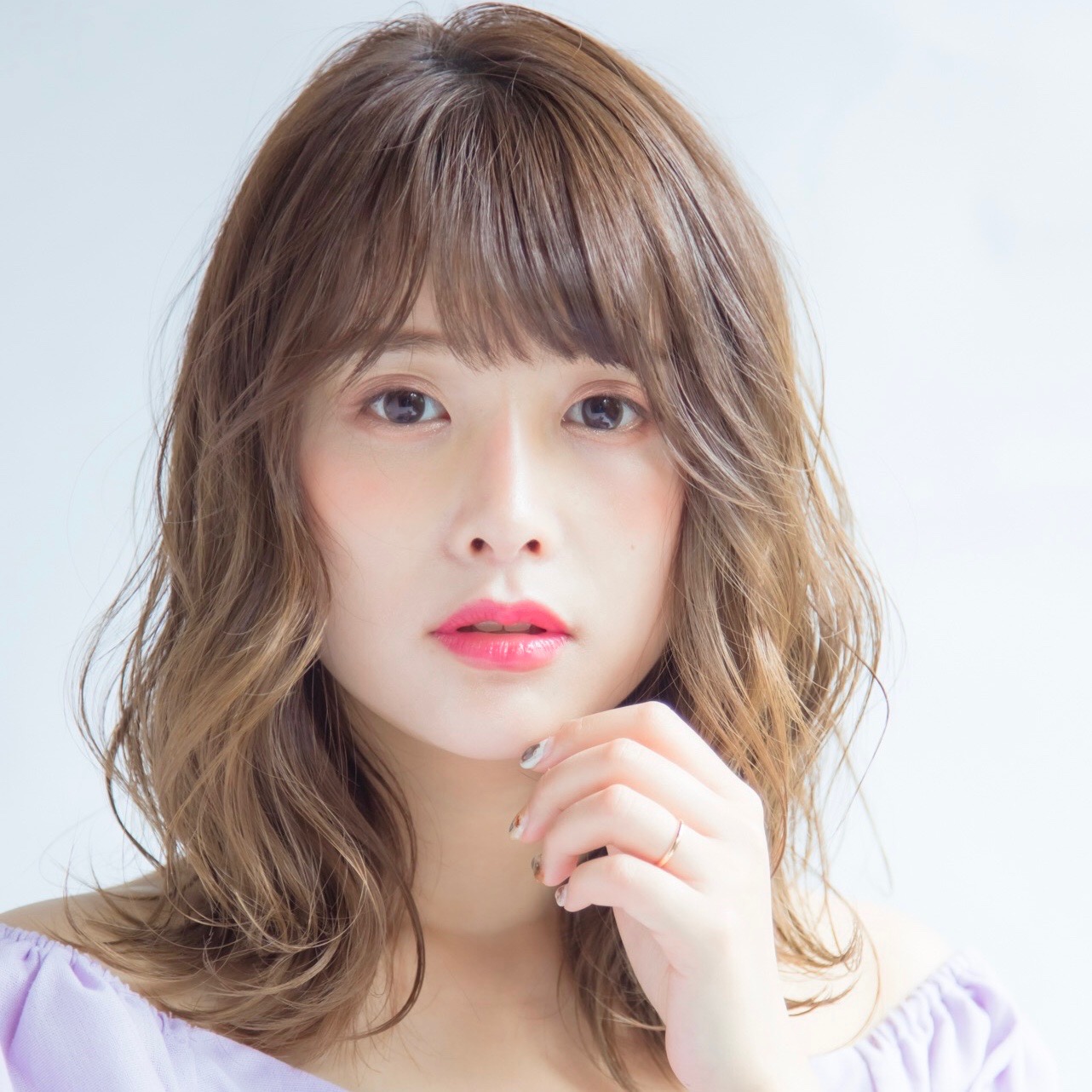 明るめの髪色で気持ちも晴れやかに｜ブラウン系、アッシュ系、ベージュ系…おすすめヘアカラーまとめ