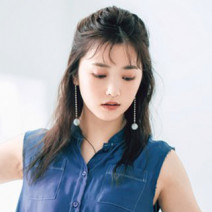小顔ヘアアレンジNo.1「ざっくりハーフアップ」なら、たった２分ですっきり顔に！