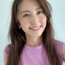 ファンデで作るツヤ肌！平筆を使って透明感のある白肌へ【有村実樹の美LIFE ＃8】