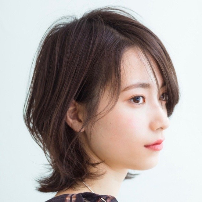 襟足で決まる美シルエットヘアスタイル 浮く襟足の切り方やハネを生かしたウルフへア 美的 Com